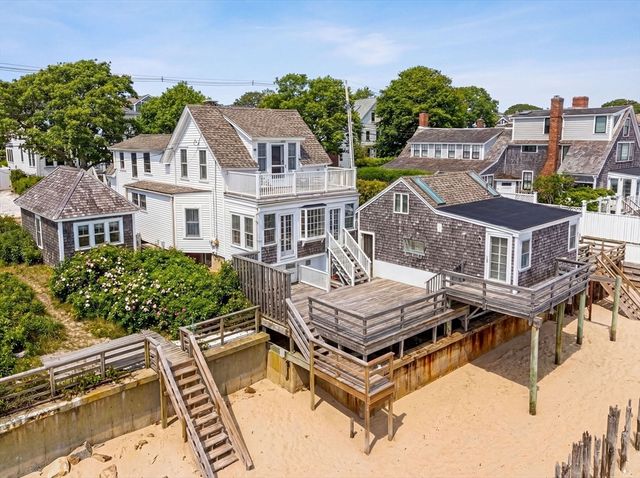 561 Commercial St, Provincetown, MA 02657