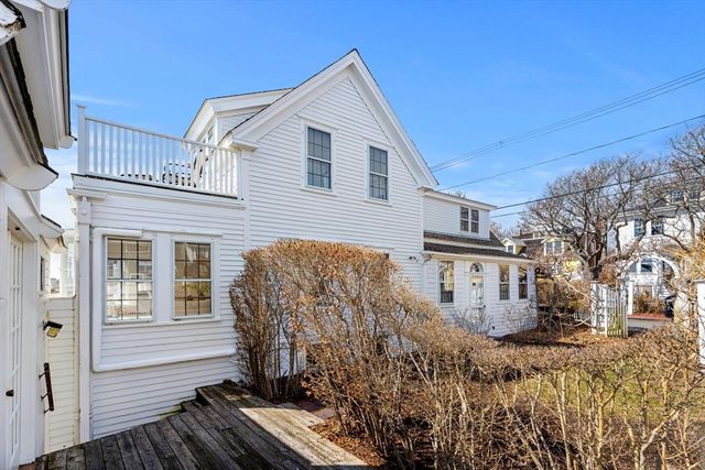 561 Commercial St, Provincetown, MA 02657
