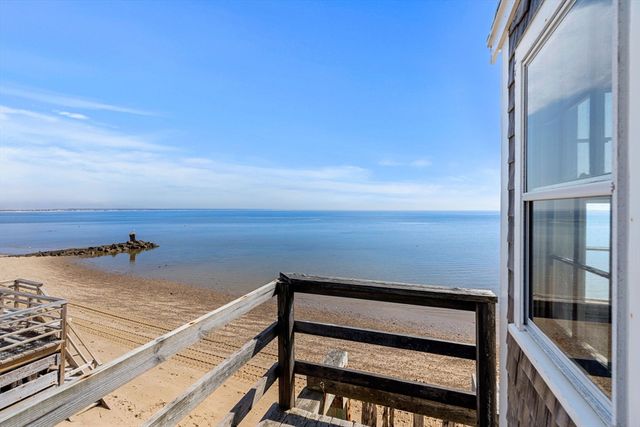 561 Commercial St, Provincetown, MA 02657