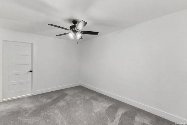 110 BRYKER DR, Terrell Hills, TX 78209