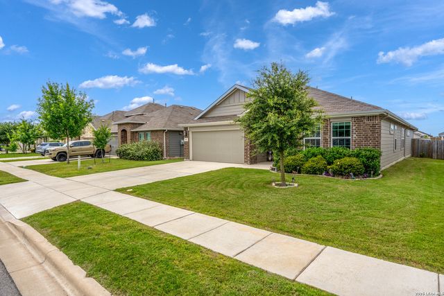431 Mallow DR, New Braunfels, TX 78130