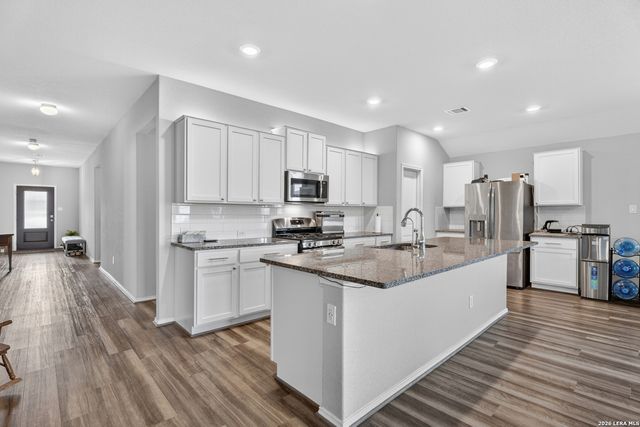 431 Mallow DR, New Braunfels, TX 78130
