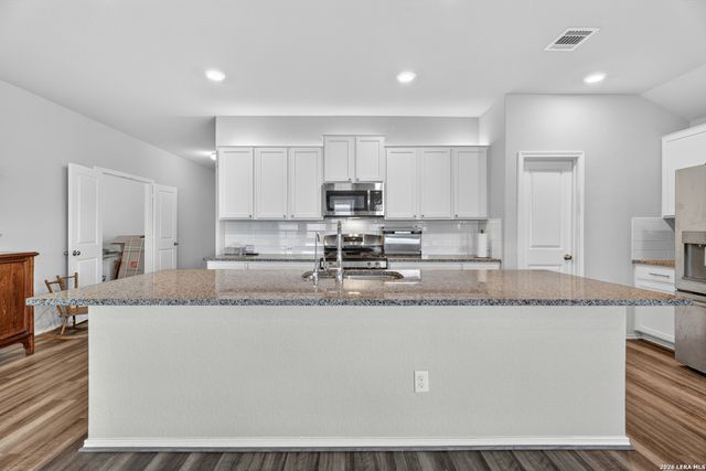 431 Mallow DR, New Braunfels, TX 78130