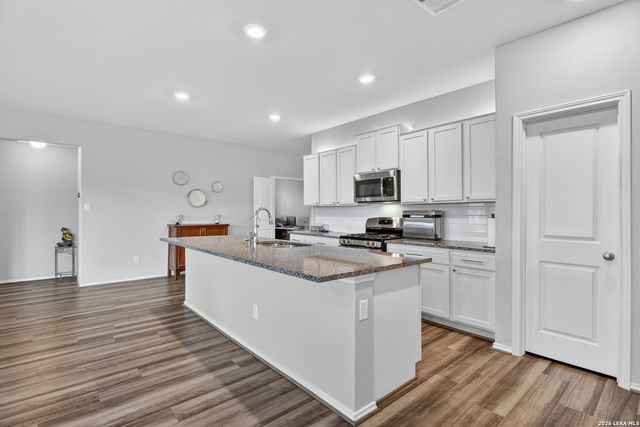431 Mallow DR, New Braunfels, TX 78130
