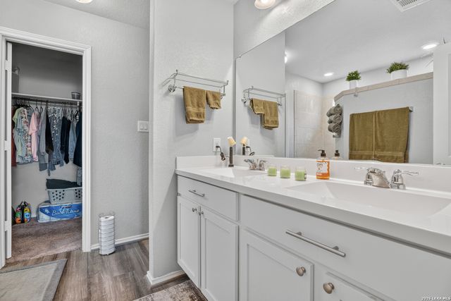 431 Mallow DR, New Braunfels, TX 78130