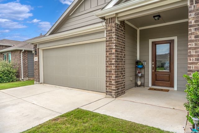431 Mallow DR, New Braunfels, TX 78130