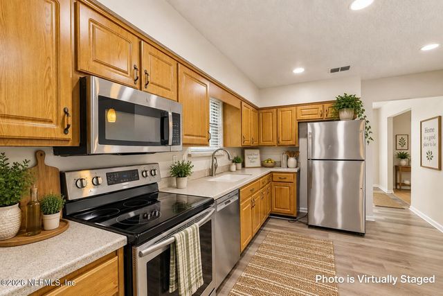 821 BASSWOOD Court, Orange Park, FL 32065