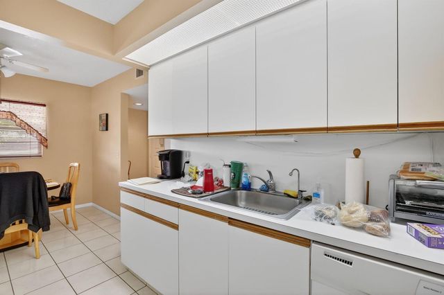 1401 SW 128th Terrace 212h, Pembroke Pines, FL 33027