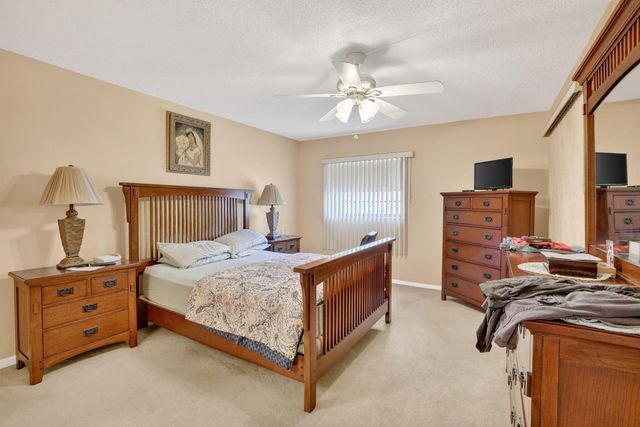 1401 SW 128th Terrace 212h, Pembroke Pines, FL 33027