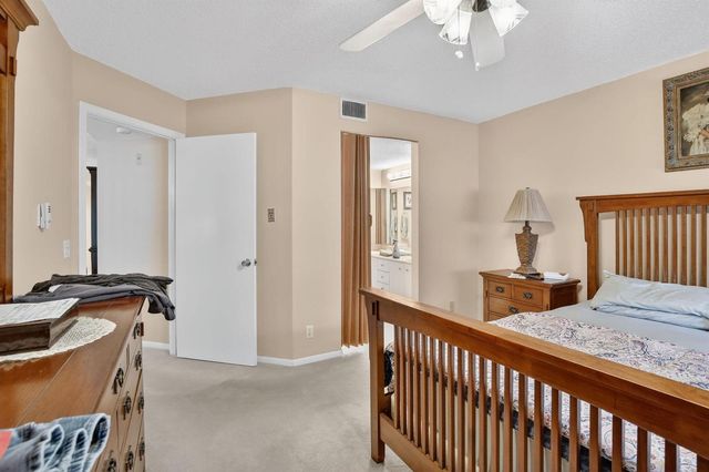 1401 SW 128th Terrace 212h, Pembroke Pines, FL 33027