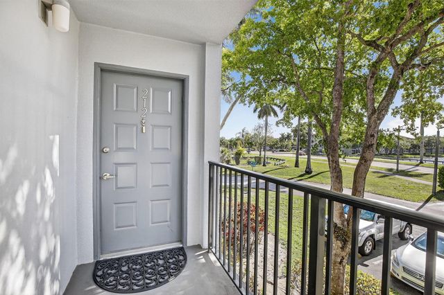1401 SW 128th Terrace 212h, Pembroke Pines, FL 33027