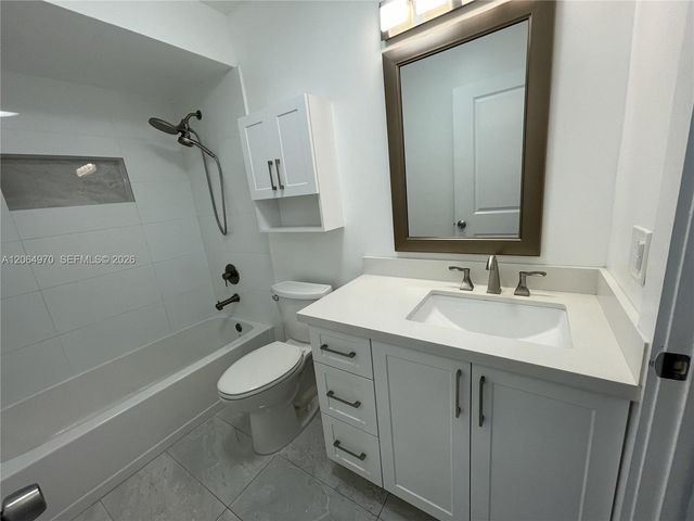 905 NW 82nd Avenue 111-B, Miami, FL 33126