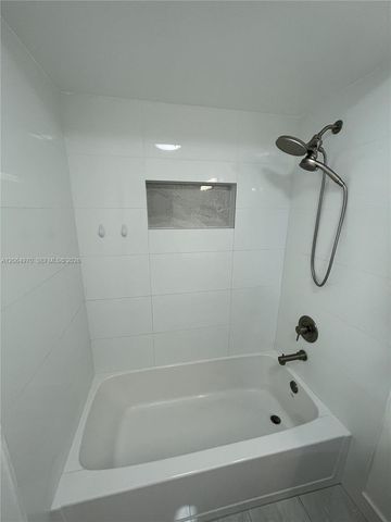 905 NW 82nd Avenue 111-B, Miami, FL 33126