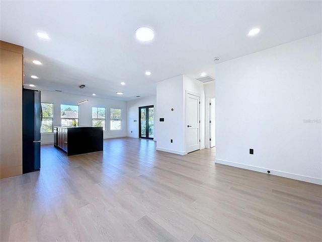 4613 QUEENSBORO AVENUE S, St Petersburg, FL 33711