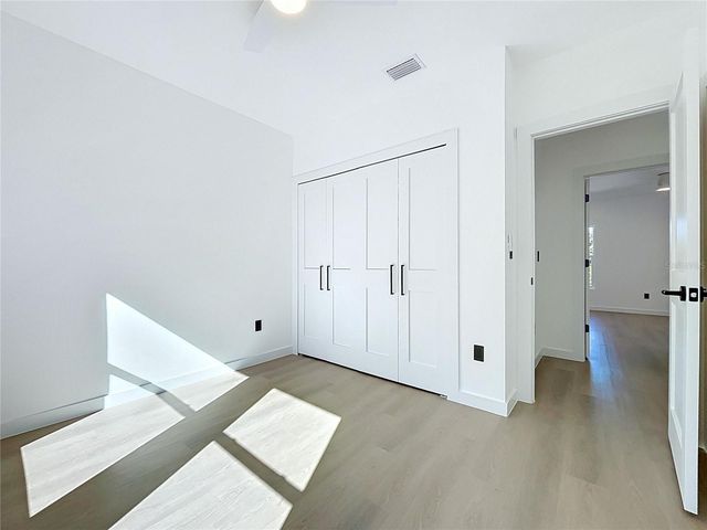 4613 QUEENSBORO AVENUE S, St Petersburg, FL 33711