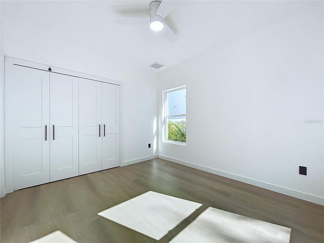 4613 QUEENSBORO AVENUE S, St Petersburg, FL 33711