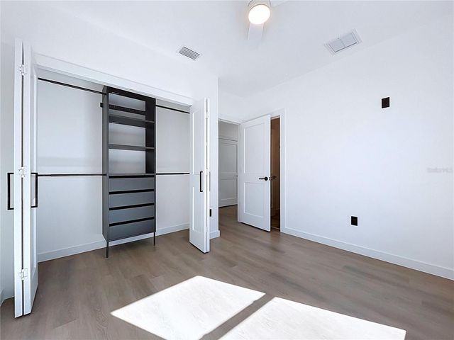 4613 QUEENSBORO AVENUE S, St Petersburg, FL 33711