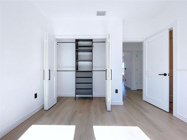 4613 QUEENSBORO AVENUE S, St Petersburg, FL 33711