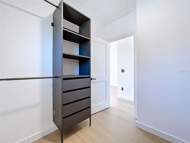 4613 QUEENSBORO AVENUE S, St Petersburg, FL 33711