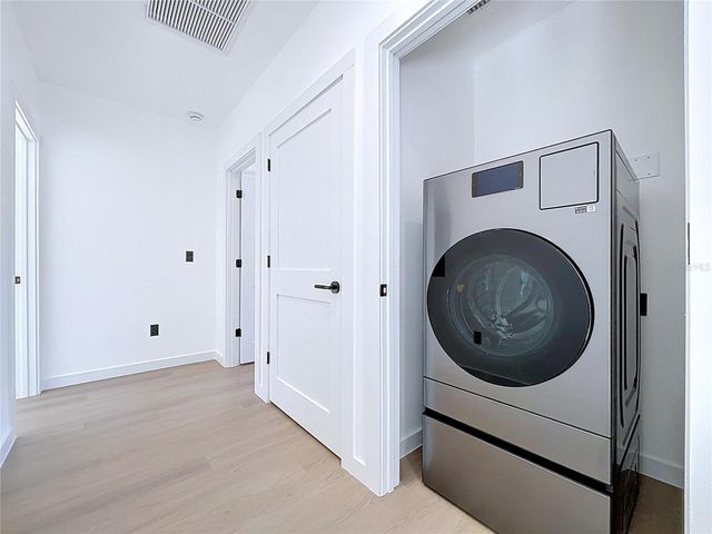 4613 QUEENSBORO AVENUE S, St Petersburg, FL 33711