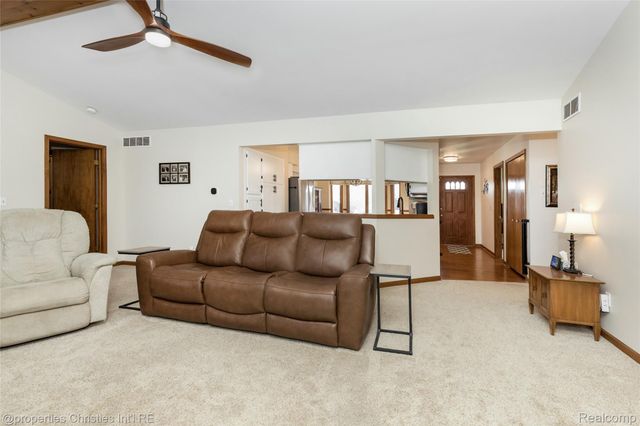 47192 Sanborn Drive, Macomb Township, MI 48044