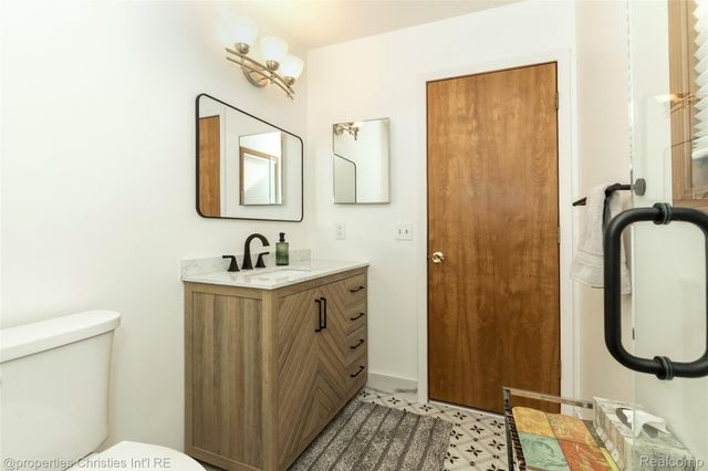 47192 Sanborn Drive, Macomb Township, MI 48044