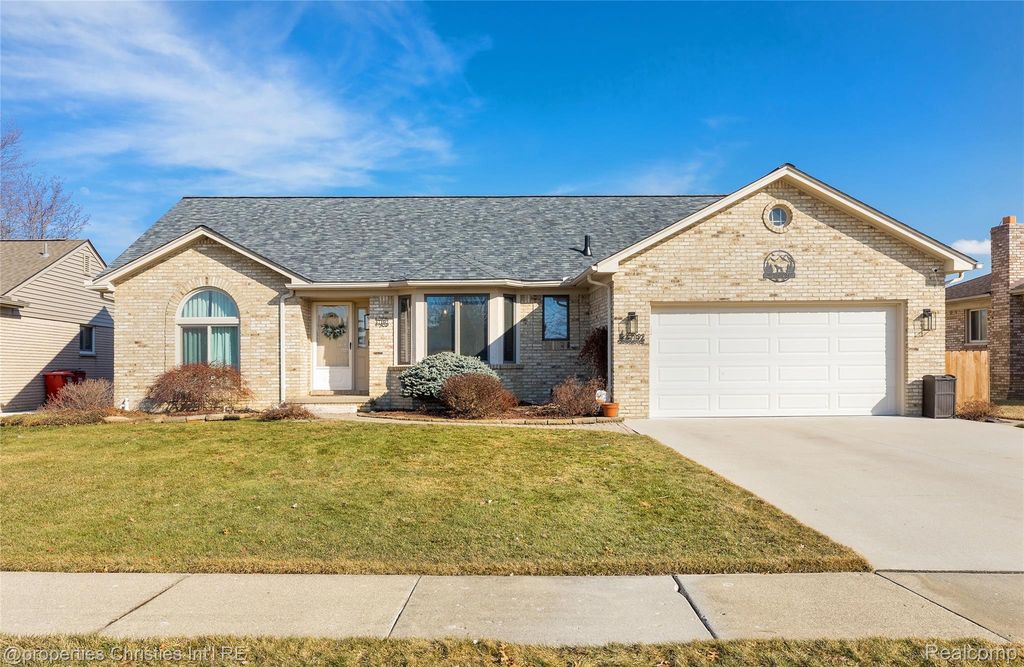 47192 Sanborn Drive, Macomb Township, MI 48044