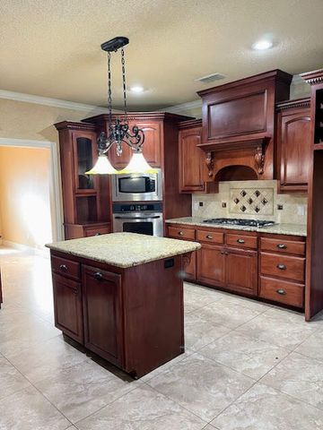 3912 100th Place, Lubbock, TX 79423