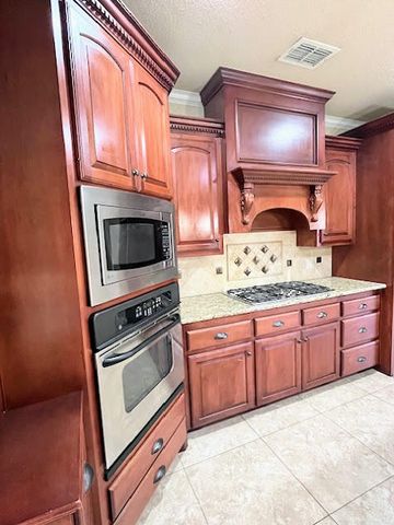 3912 100th Place, Lubbock, TX 79423