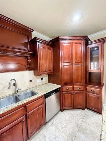 3912 100th Place, Lubbock, TX 79423