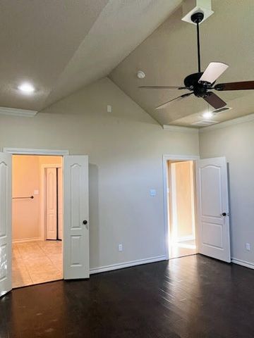 3912 100th Place, Lubbock, TX 79423