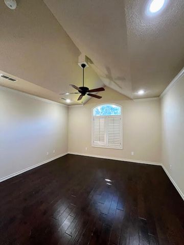 3912 100th Place, Lubbock, TX 79423