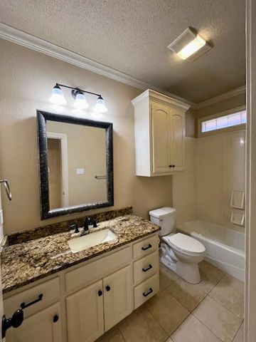 3912 100th Place, Lubbock, TX 79423