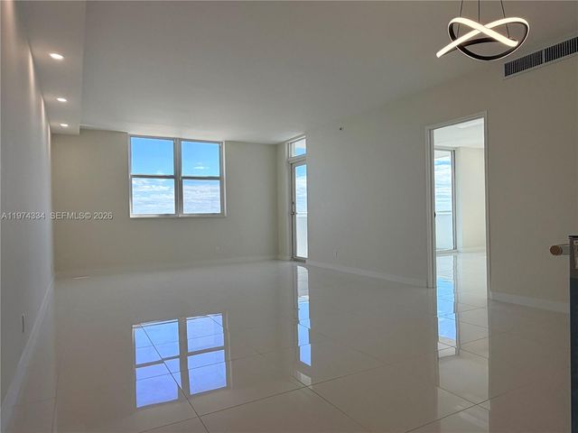 3001 S Ocean Drive 511, Hollywood, FL 33019