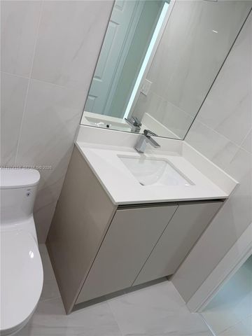 3001 S Ocean Drive 511, Hollywood, FL 33019