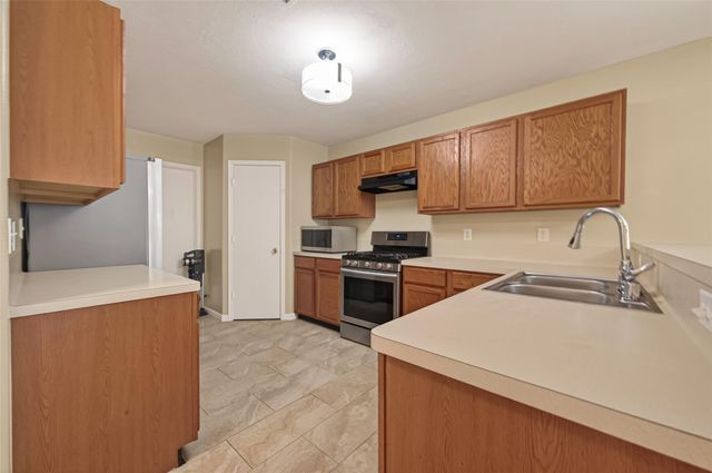 8907 Rainesville Lane, Houston, TX 77075