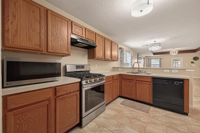 8907 Rainesville Lane, Houston, TX 77075