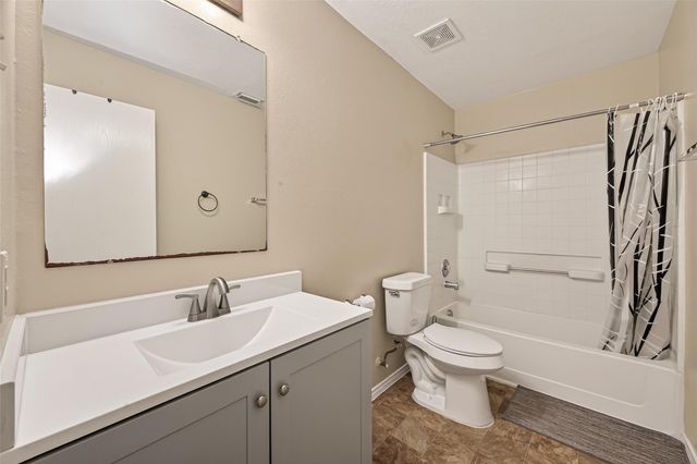 8907 Rainesville Lane, Houston, TX 77075