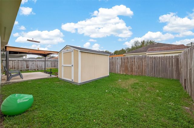 8907 Rainesville Lane, Houston, TX 77075