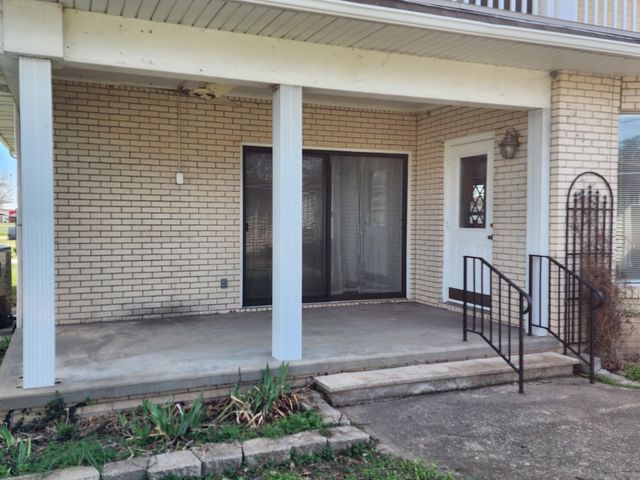 113 Jackson Street, Hurst, IL 62949