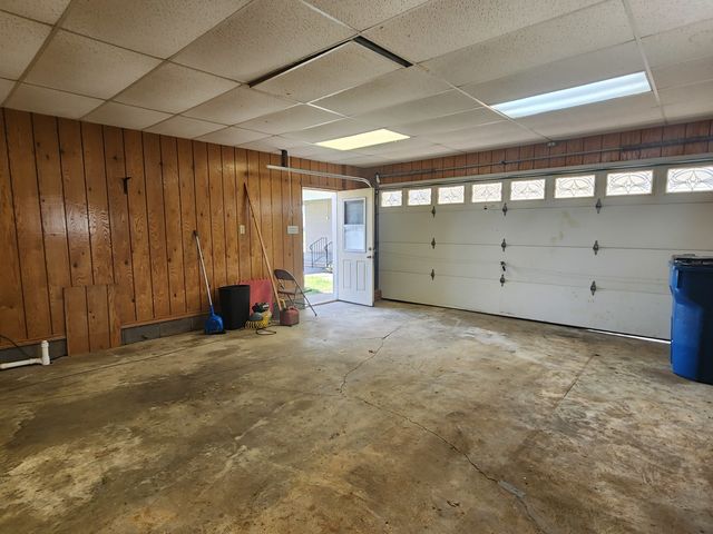 113 Jackson Street, Hurst, IL 62949