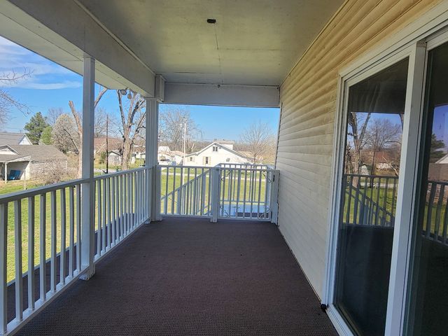 113 Jackson Street, Hurst, IL 62949