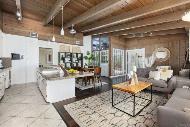 367 Beech Ave, Carlsbad, CA 92008