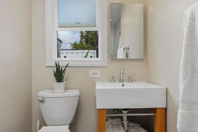 367 Beech Ave, Carlsbad, CA 92008