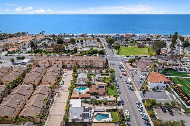 367 Beech Ave, Carlsbad, CA 92008