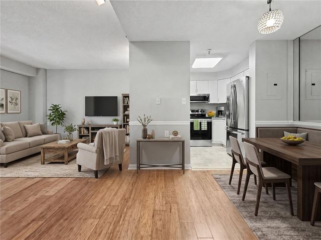 1800 Clairmont Lake A314, Decatur, GA 30033