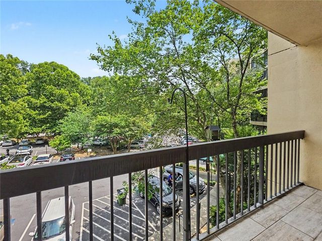 1800 Clairmont Lake A314, Decatur, GA 30033