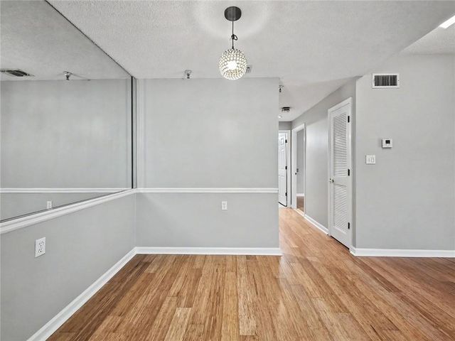 1800 Clairmont Lake A314, Decatur, GA 30033