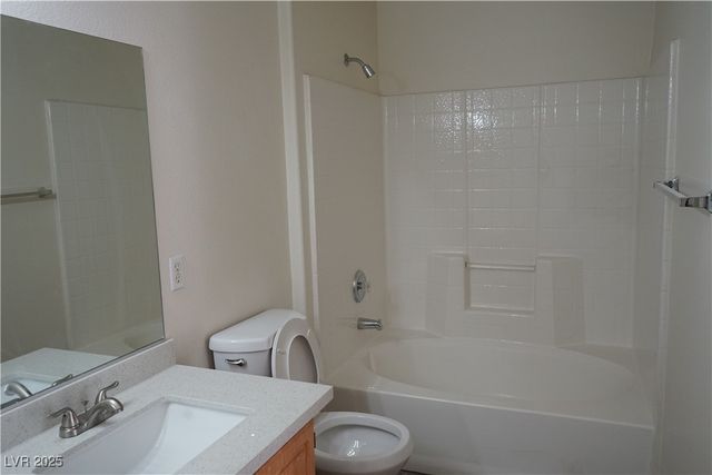 5710 East Tropicana Avenue 2228, Las Vegas, NV 89122