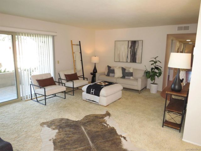 17461 Plaza Otonal, San Diego, CA 92128